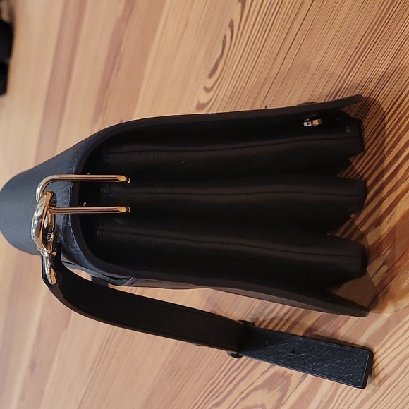Cole Haan Expandable purse - Picture 4 of 4